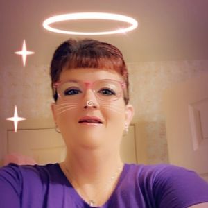 Meet your Posher, Alicia